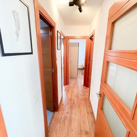 Large & Cozy Centrally Apartment 토레몰리노스 외부 사진